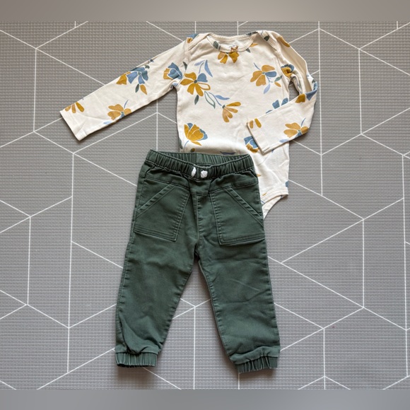 Carter's Other - Carters|Baby girl/toddler Floral Long Sleeve cream Onesie & Olive Jogger pants•